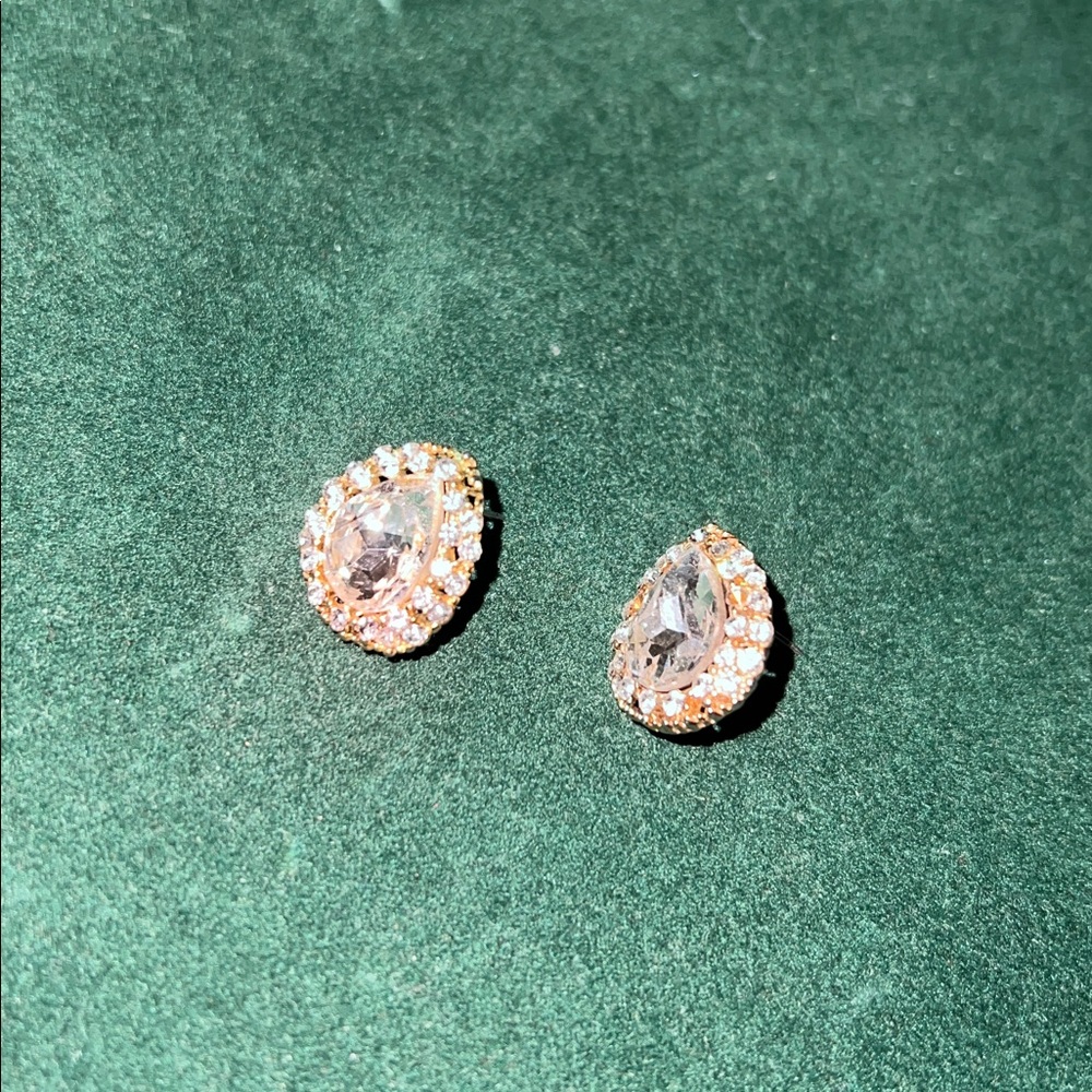 Elegant Teardrop Earrings with Sparkling Accents